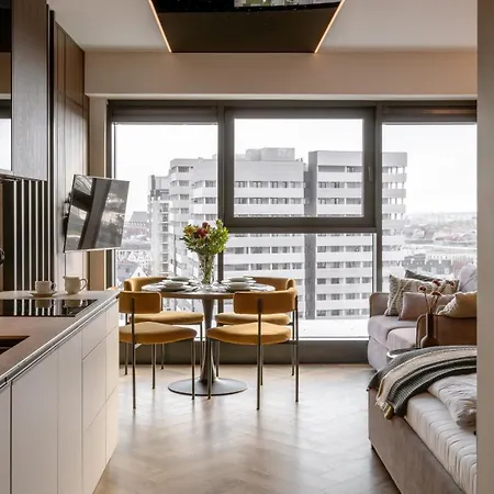 Apartment Quorum With A View By Sun & Snow Wroclaw